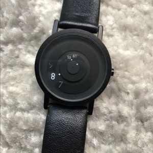 Reveal by Projects Classic Art Watch Leather 33mm